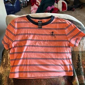 By Samii Ryan, cropped tee, size M.